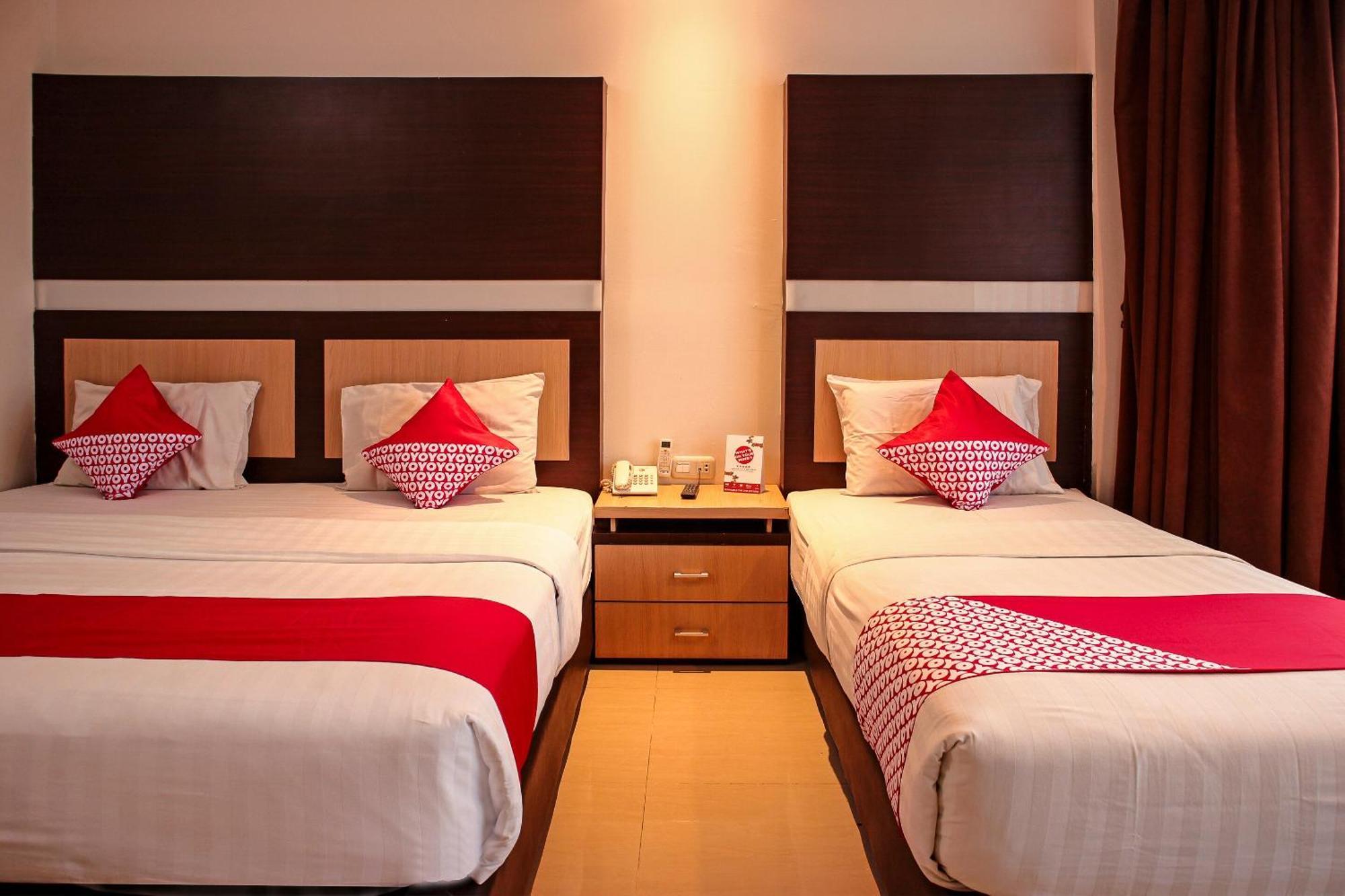 Oyo 1009 Hotel Bumi Malaya Medan Kültér fotó